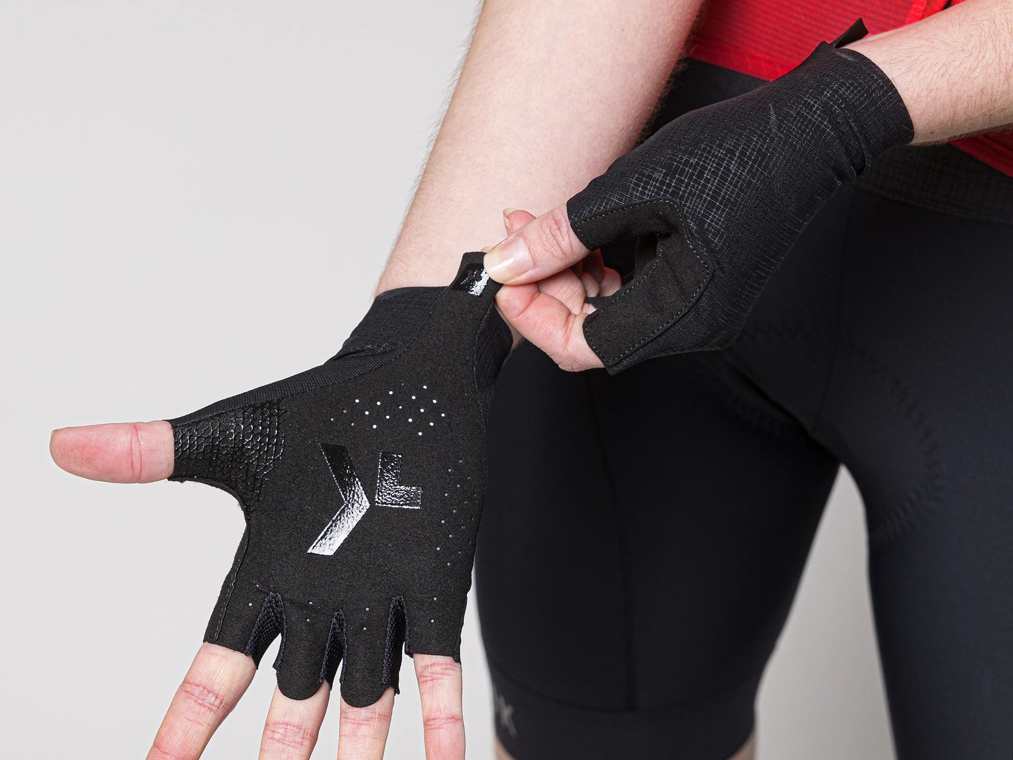 Gobik Finder True Black unisex guantes térmicos ligeros - Envío 24h