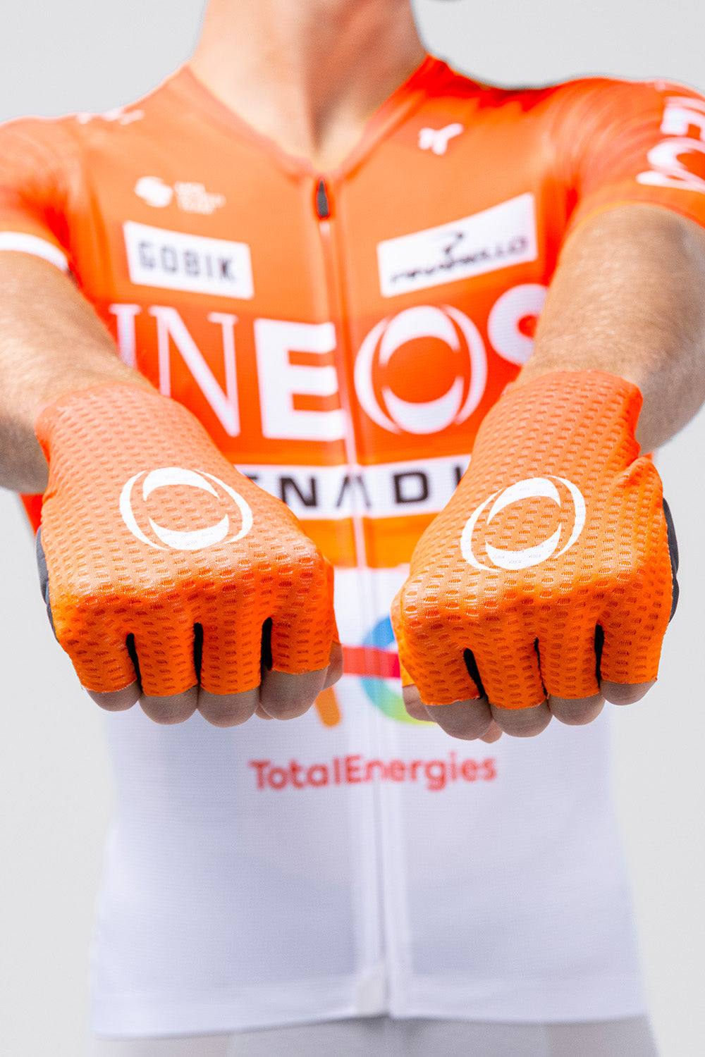 GUANTES CORTOS VIPER UNISEX INEOS GRENADIERS 26