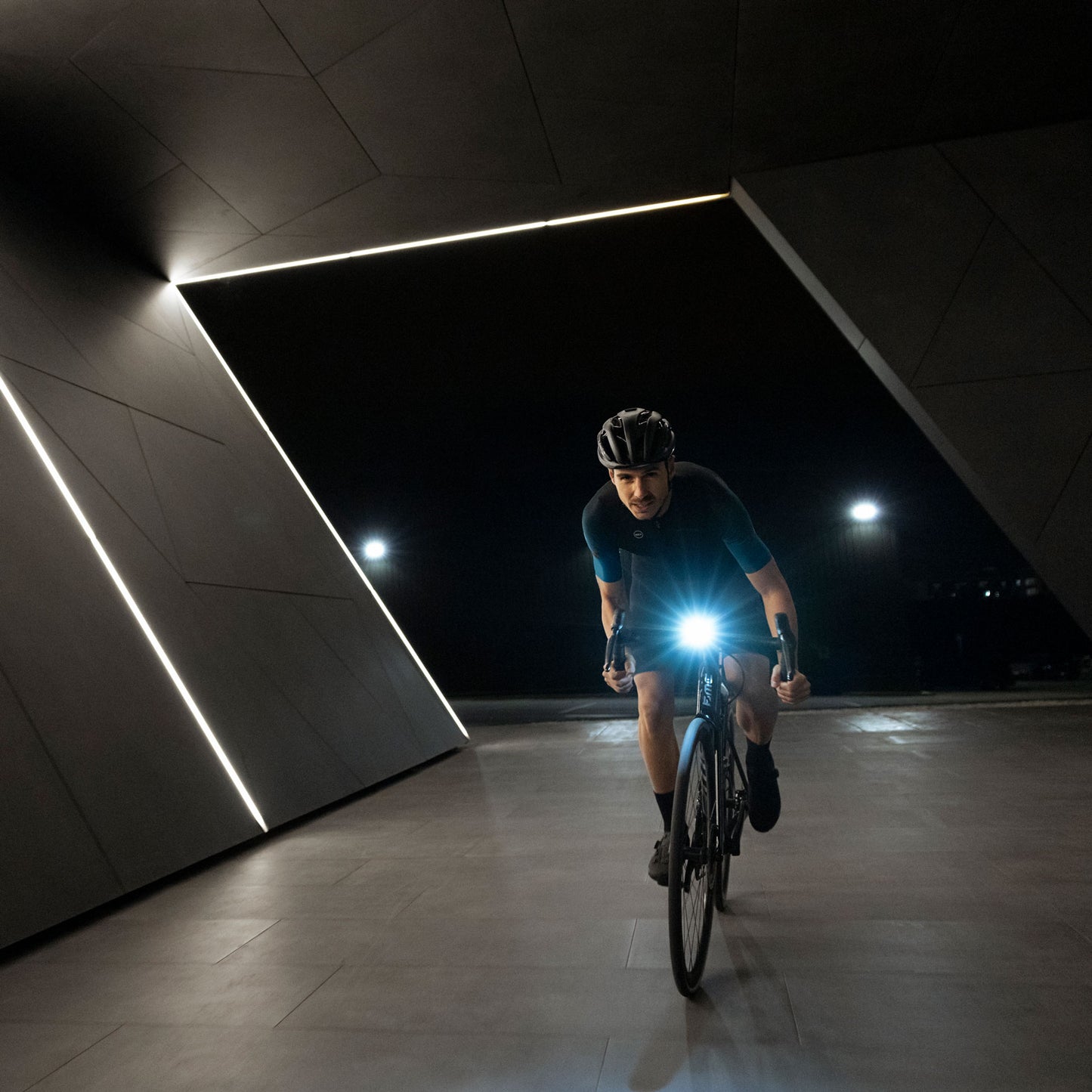 RADHOSE KURZ REVOLUTION HERREN CUPRA - K10