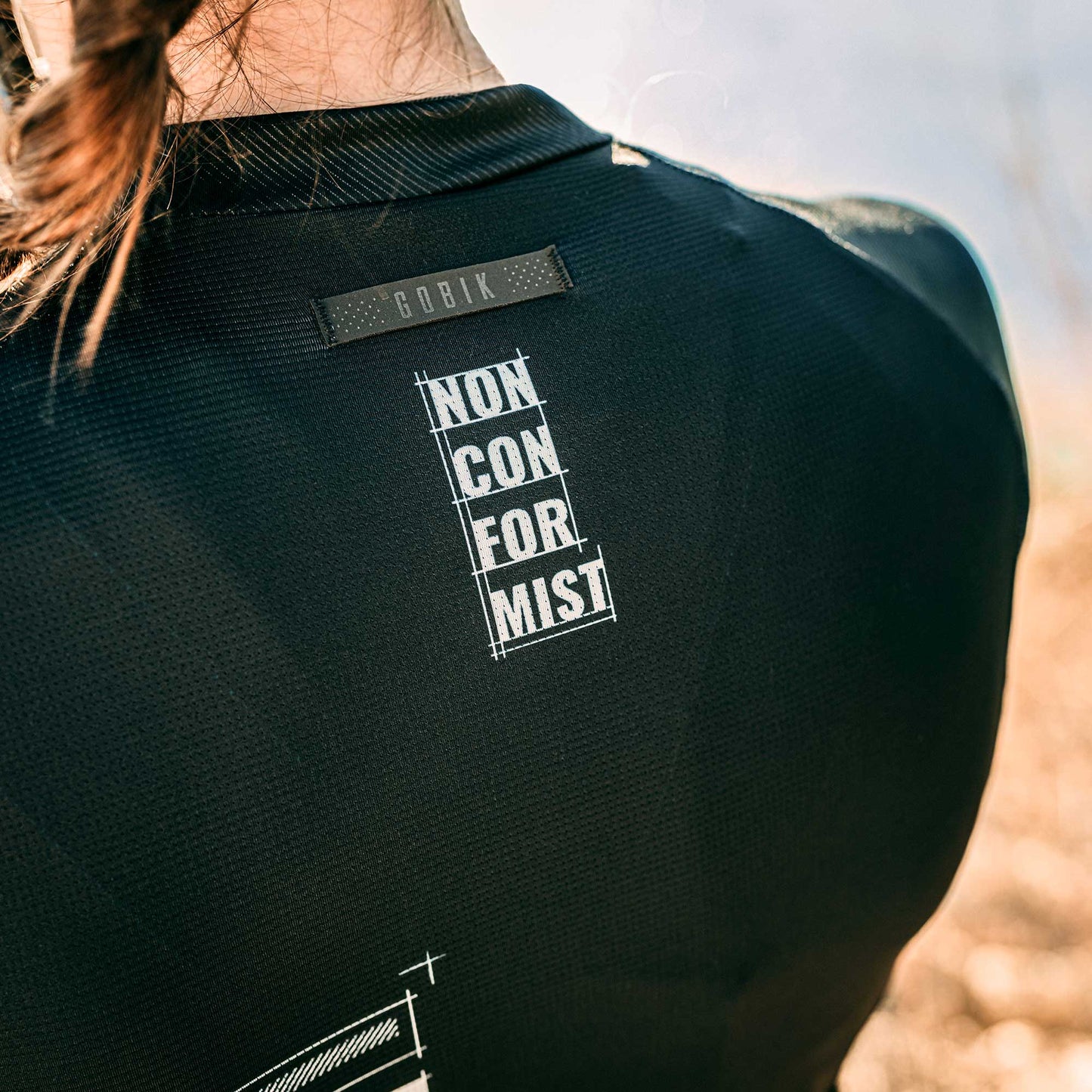 MAILLOT MANCHES COURTES CX PRO 2.0 UNISEX BLACK CLAIM