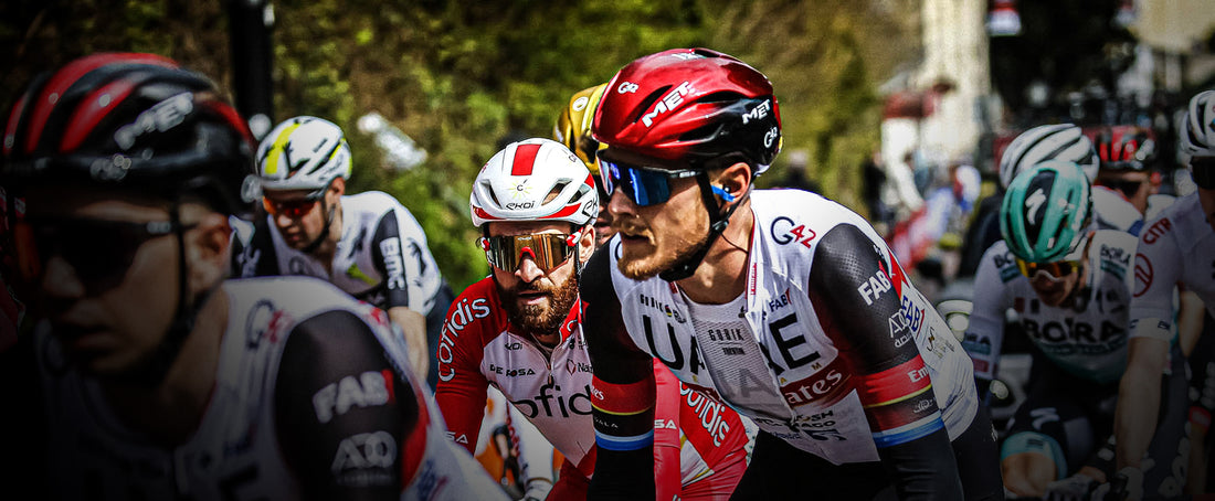 David de la Cruz con el UAE Team Emirates y la equipación gobik