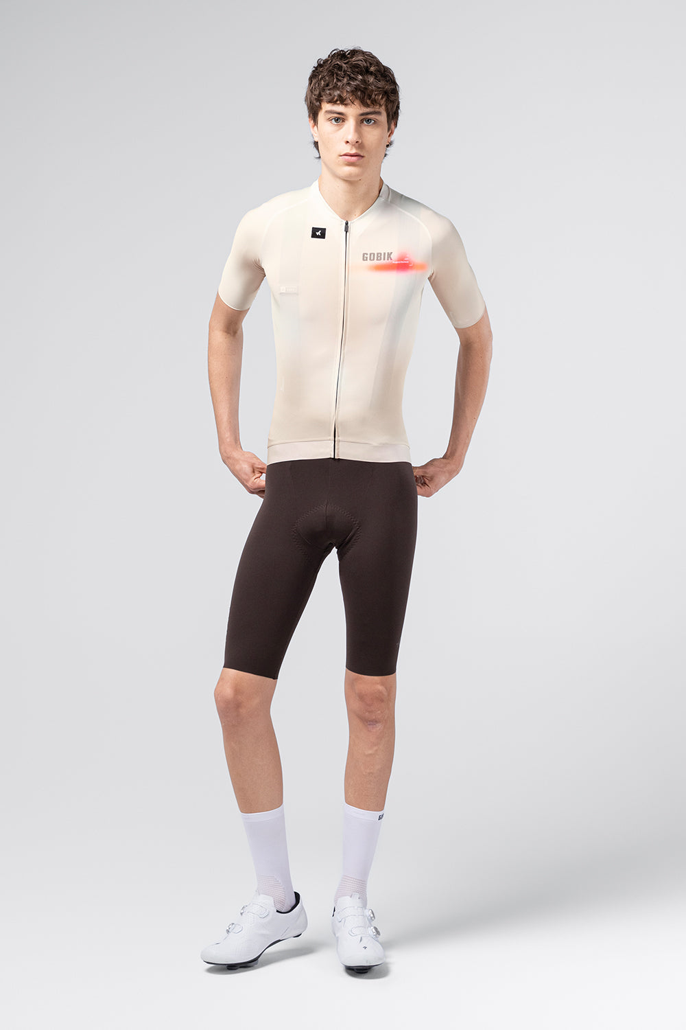 cx-pro-4-0-men-almond-01
