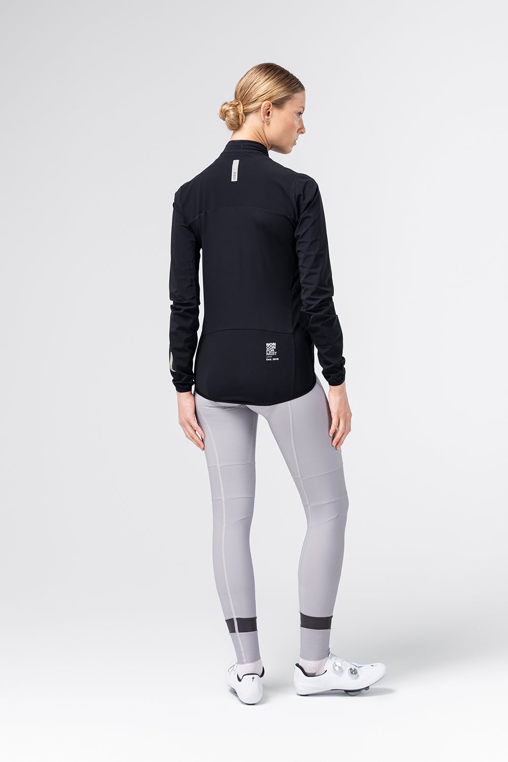 selkie-2-0-women-black-4