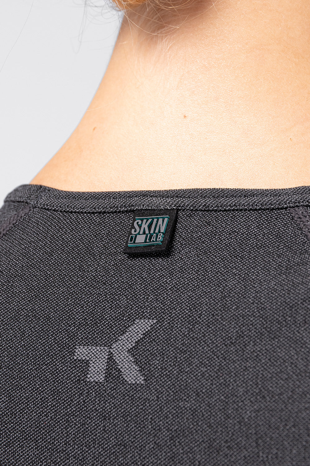 CAMISETA INTERIOR MANGA LARGA LIMBER SKIN MUJER BASALT