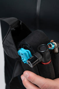 BOLSA DE SILLÍN POUCH GRANDE TRUE BLACK