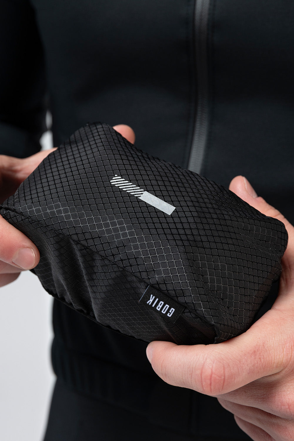 BOLSA DE SILLÍN POUCH GRANDE TRUE BLACK