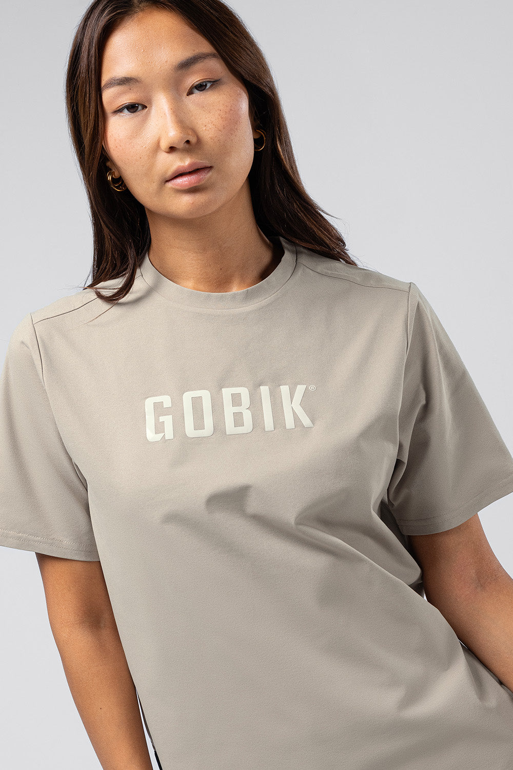 native-women-spray-green