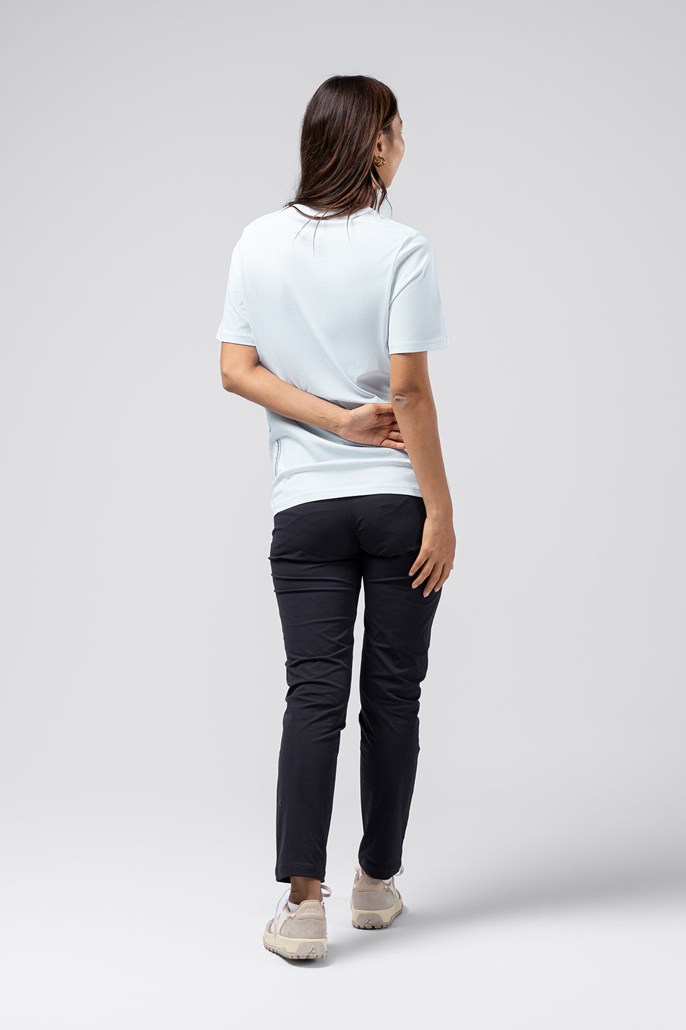 CAMISETA-MANGA-CORTA-OVERLINES-2.0-women-02