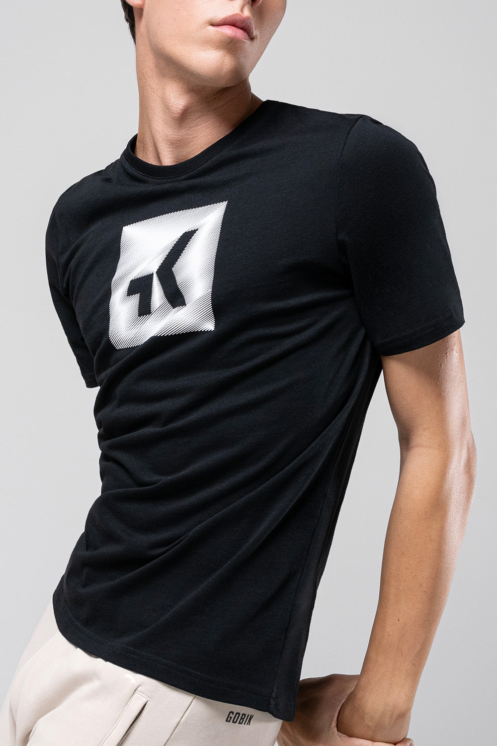 T-SHIRT KURZARM OVERLINES 2.0 UNISEX JET BLACK