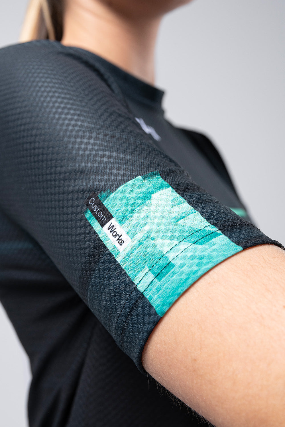 T-SHIRT TECHNIQUE TERRAIN FEMME CUSTOM 