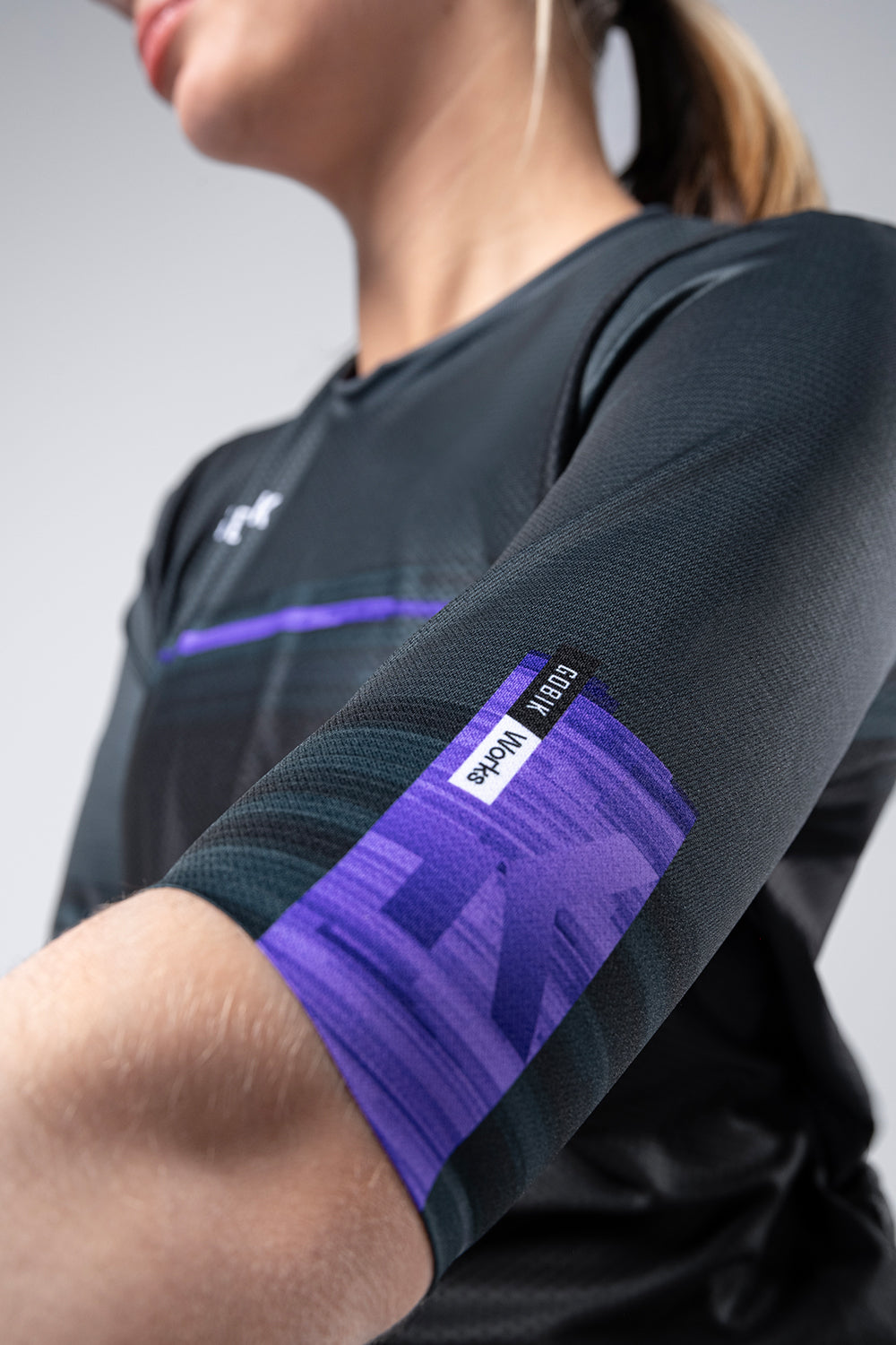 T-SHIRT TECHNIQUE VOLT FEMME CUSTOM 