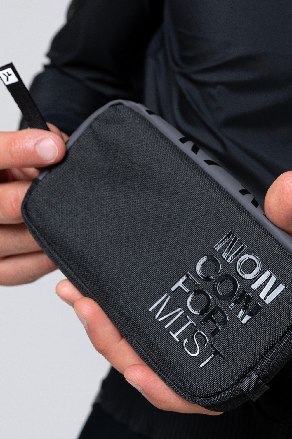 ESSENTIAL 2.0 True Black Phone Case Gobik ESSENTIAL 2.0 True Black Phone Case Gobik