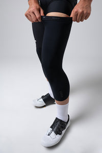 RODILLERAS HARU 2.0 UNISEX PITCH BLACK