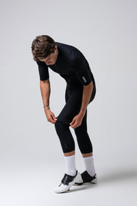 RODILLERAS HARU 2.0 UNISEX PITCH BLACK