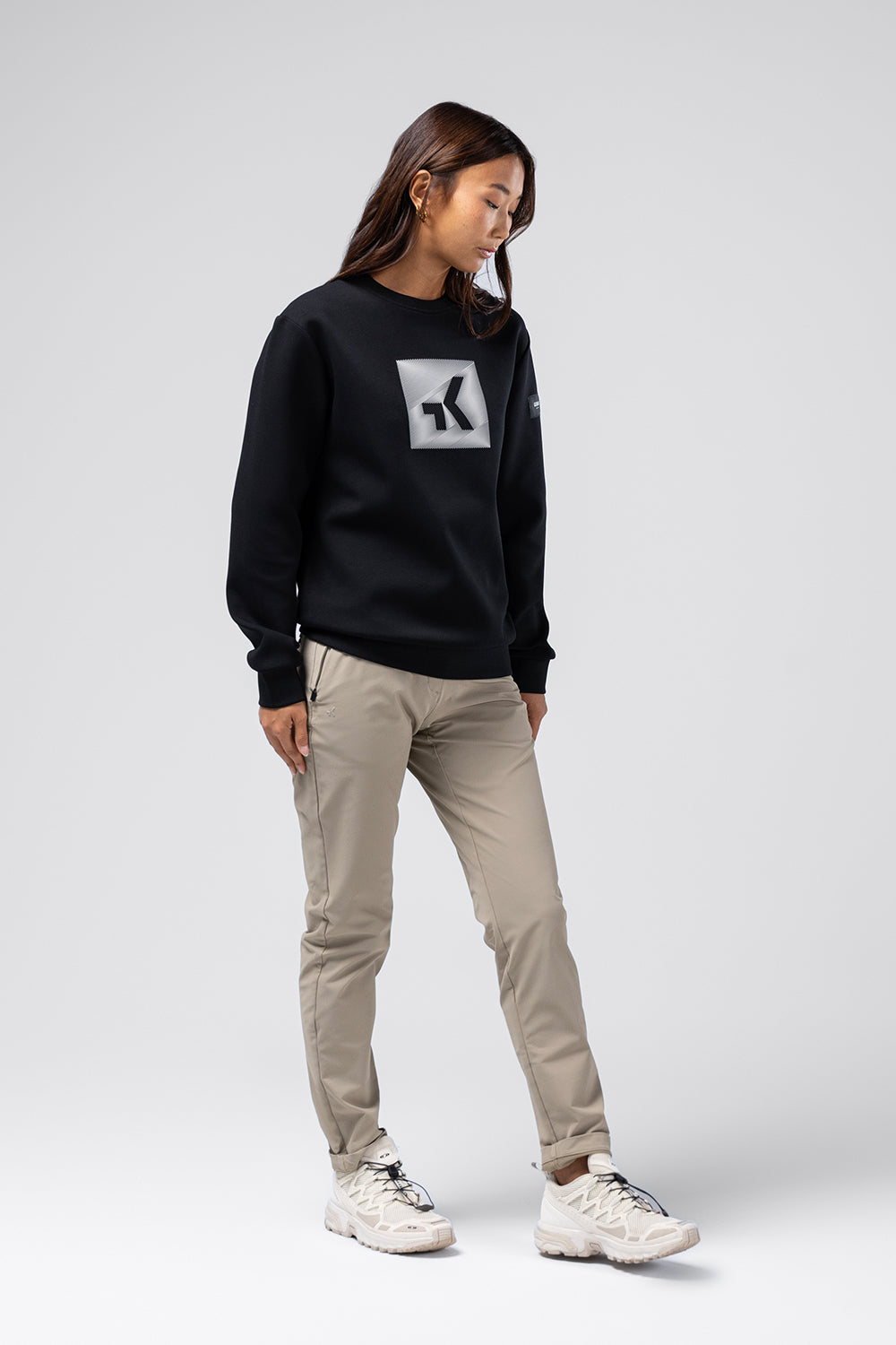 SUDADERA-HOVER-women-01