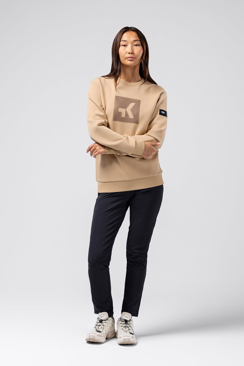 SUDADERA-HOVER-women-WOMEN-01