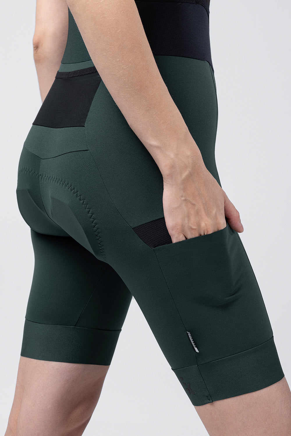 RADHOSE KURZ GRIT 3.0 DAMEN PINEWOOD - K9 