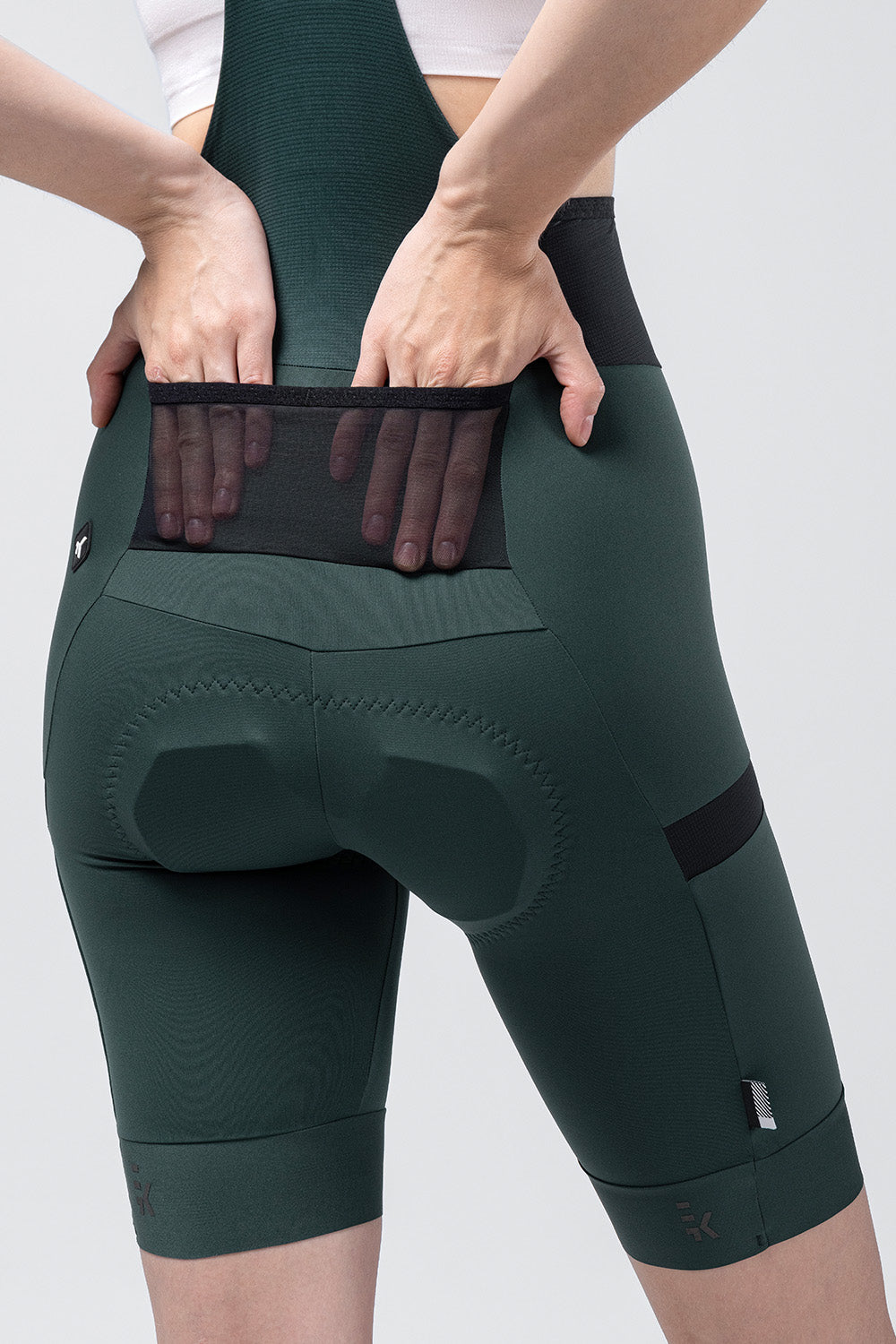 RADHOSE KURZ GRIT 3.0 DAMEN PINEWOOD - K9 