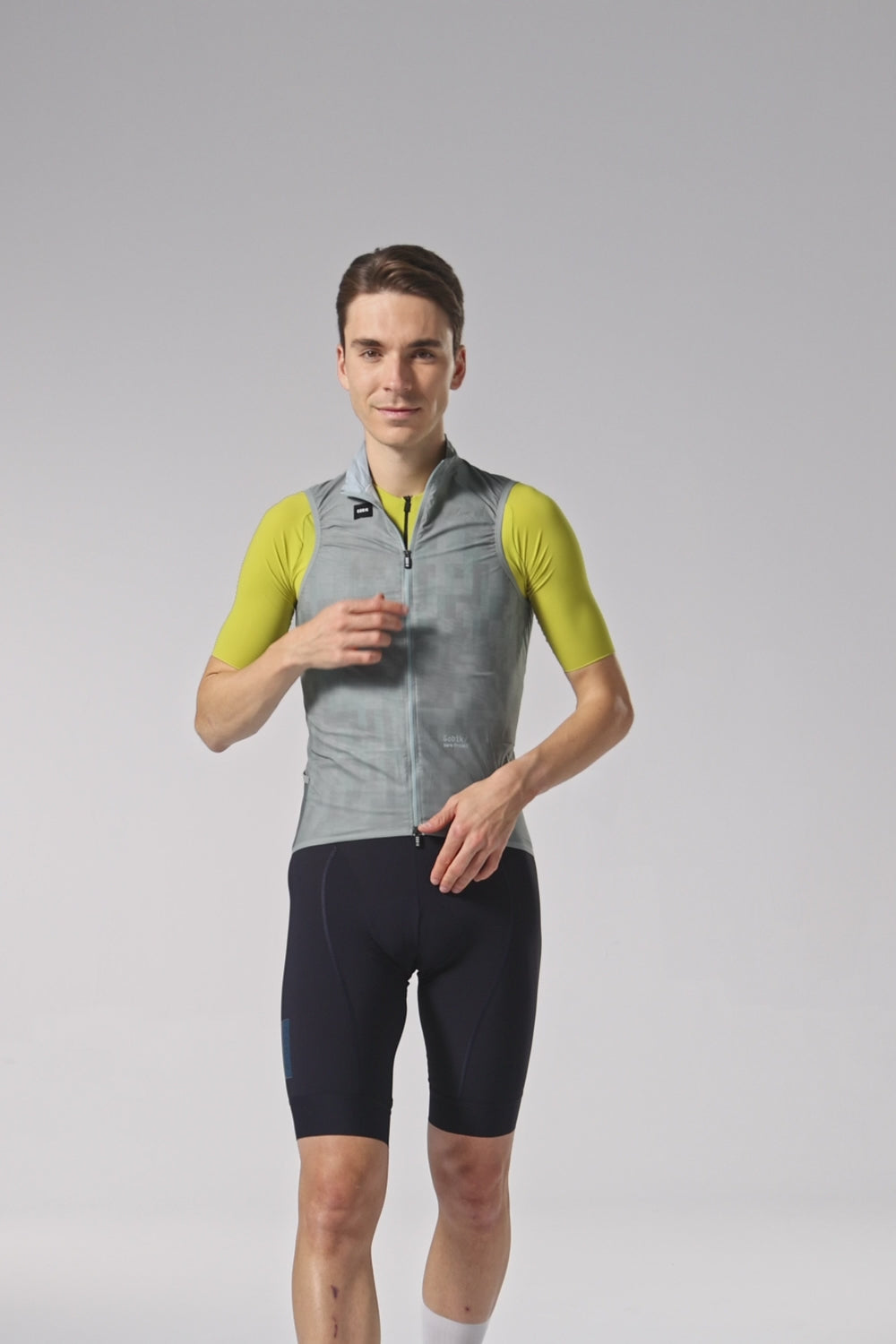 PLUS 2.0 Cedar Check · Vest · Men – Gobik