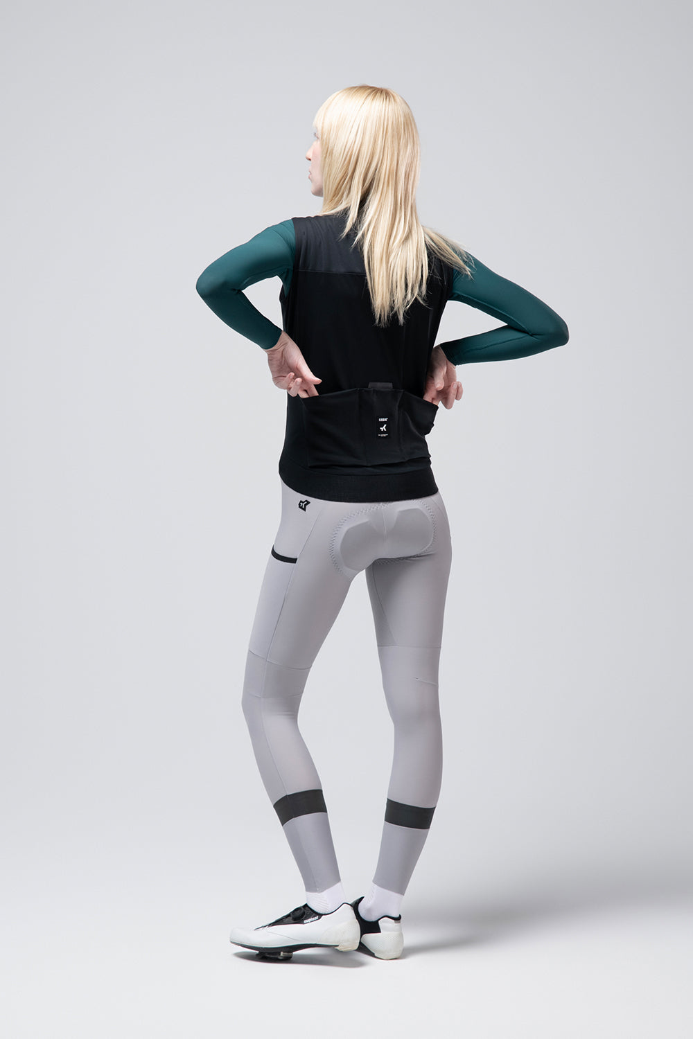 vest-pathfinder-women-ink-black-02