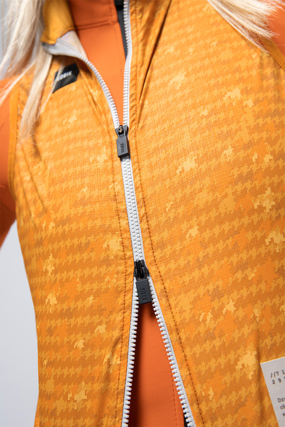 VEST PLUS 2.0 WOMEN THAI 